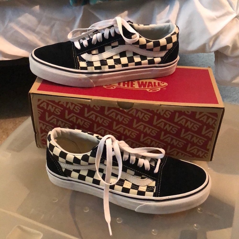 Women’s Old skool black and white checkered vans